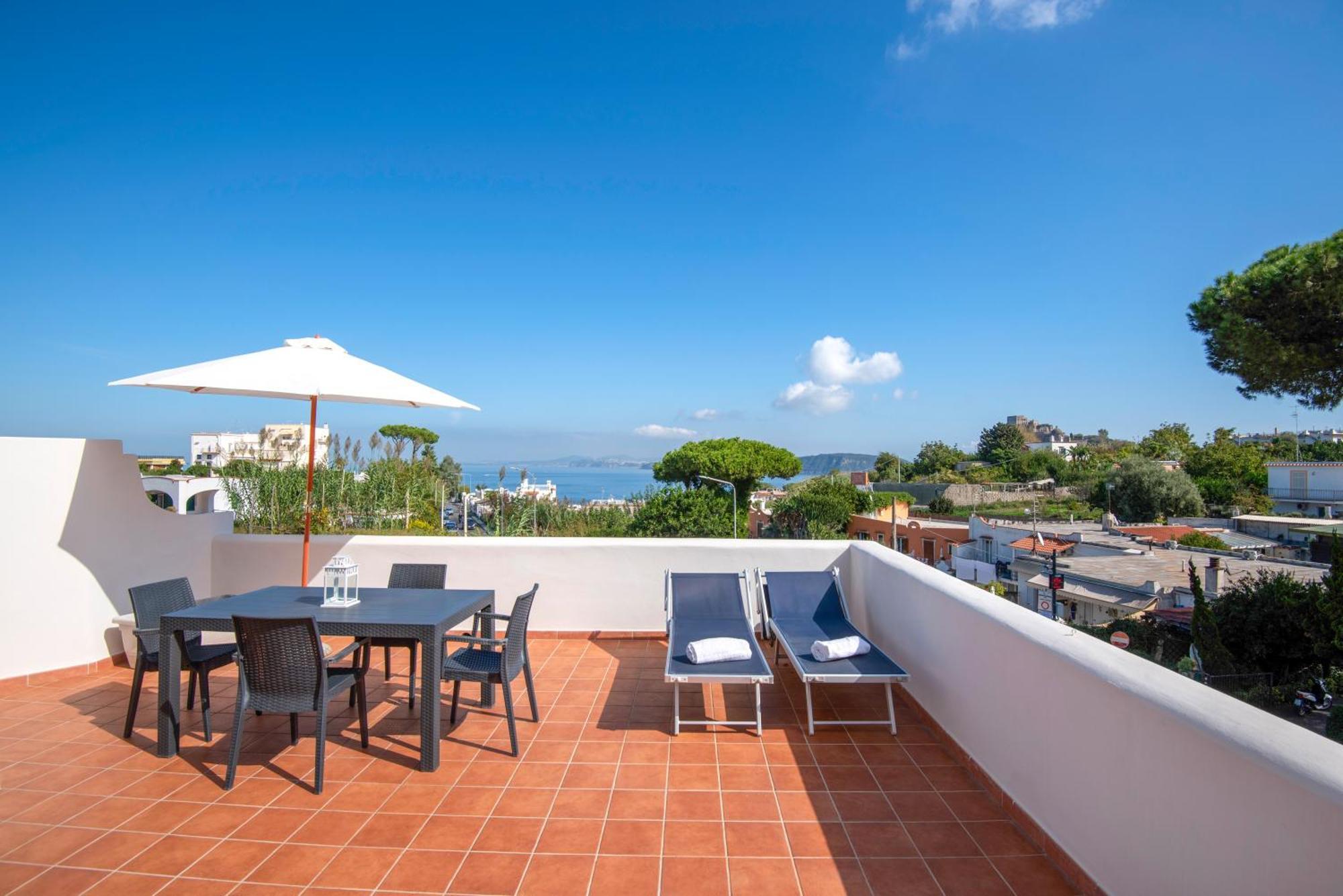 La Baia Blu - Ischia Apartment Bagian luar foto