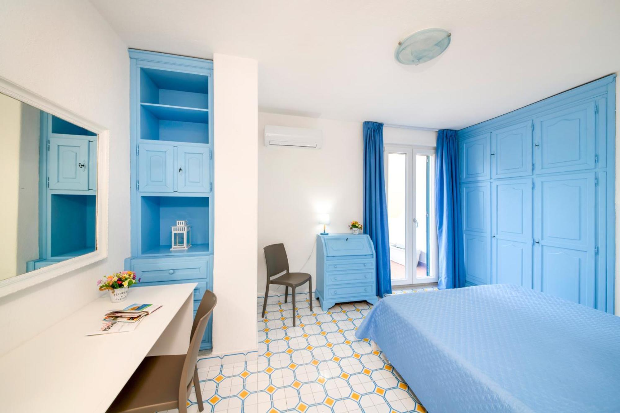 La Baia Blu - Ischia Apartment Bagian luar foto