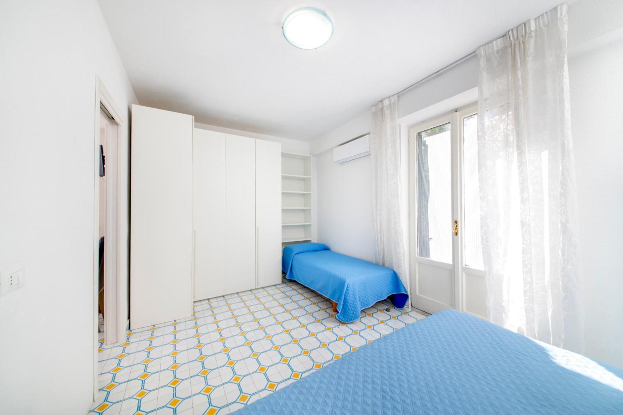 La Baia Blu - Ischia Apartment Bagian luar foto