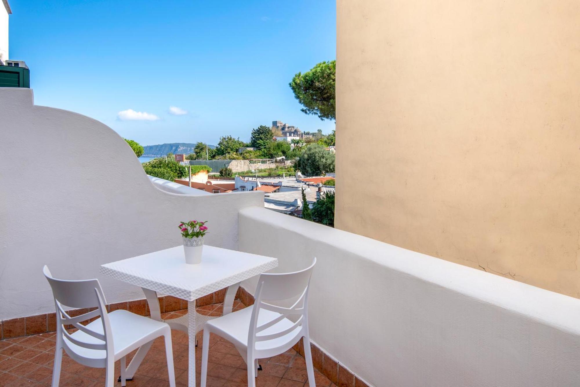La Baia Blu - Ischia Apartment Bagian luar foto